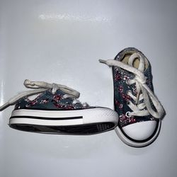 Toddler Converse Size 4&5
