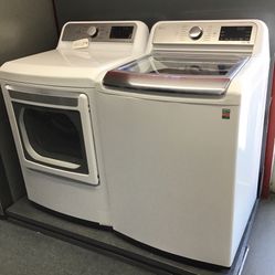 New Scratch And Dent LG Washer And Dryer Set. 1 year Warranty 