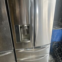 LG 4 DOOR REFRIGERATOR
