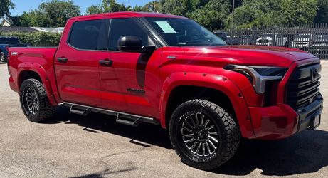 2022 TOYOTA-TUNDRA