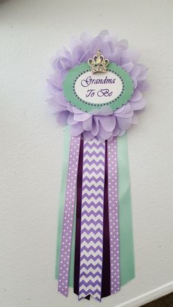 Grandma to be corsage