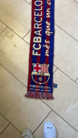 Barcelona scarf not used