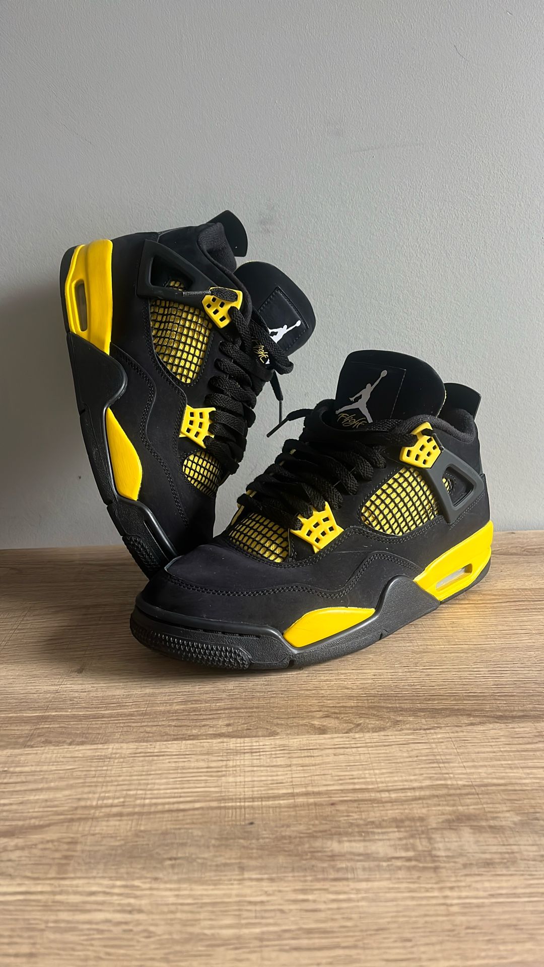 Air Jordan 4 Retro