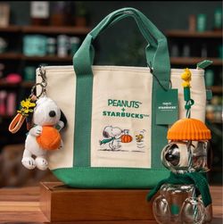 Starbucks snoopy