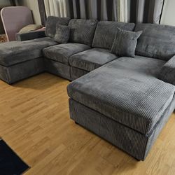 Sectional With Doble Chaise Dark Grey $499 