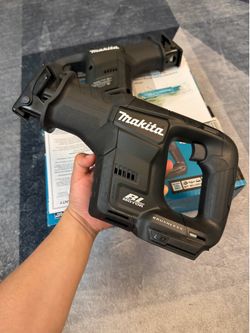 MAKITA BRUSHLESS RECIP SAW — BRAND NEW