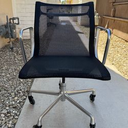 Herman Miller Eames Aluminum Base Office Chair – Modern Classic – Great Condition