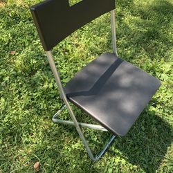 Light Weight Foldable Adult Size Chair. Super Quick n Easy to Fold And Unfold 