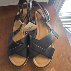 Sandals Womans Size 7