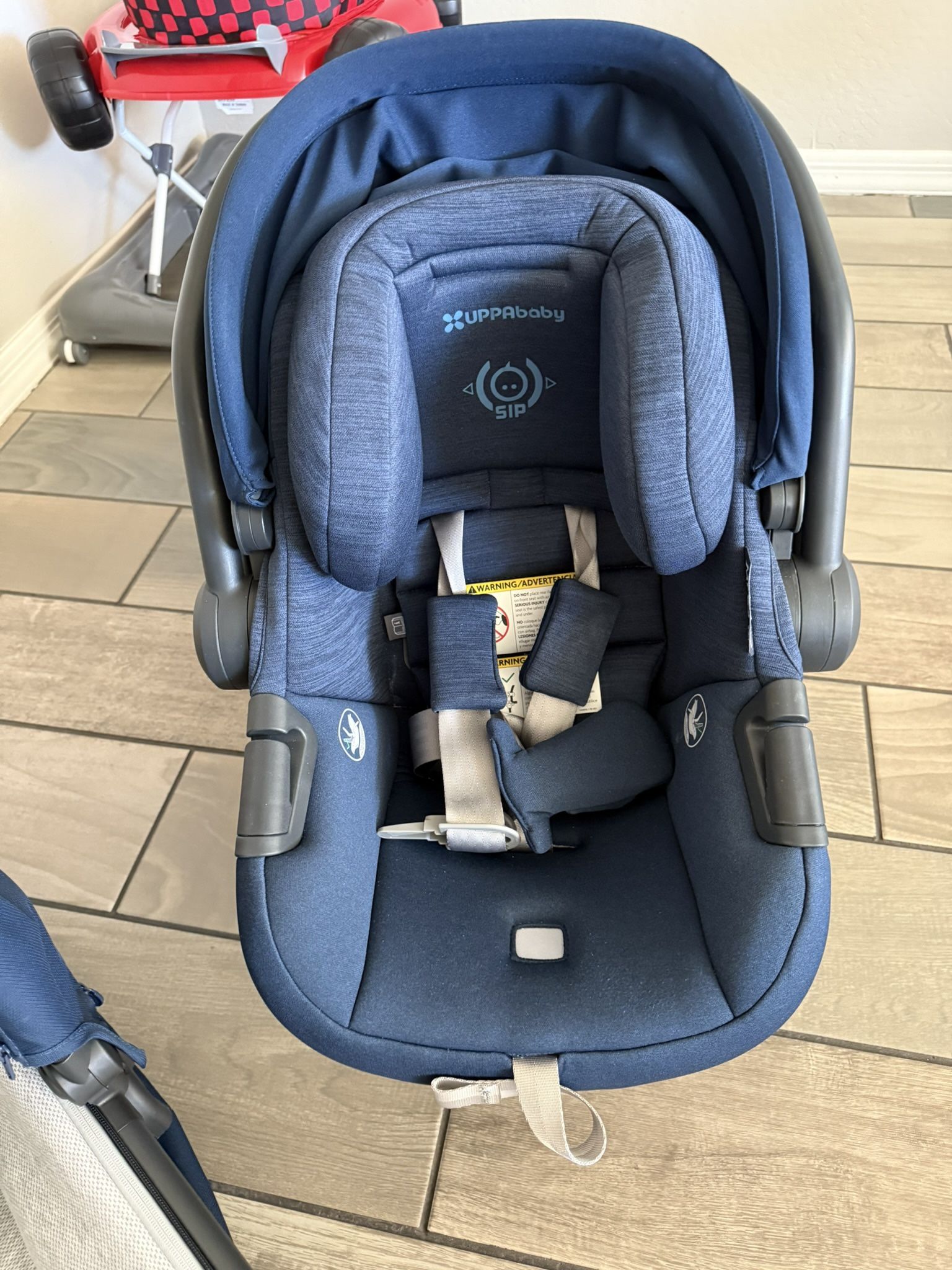 UPPAbaby Vista V2 Stroller Mesa Max Car Set