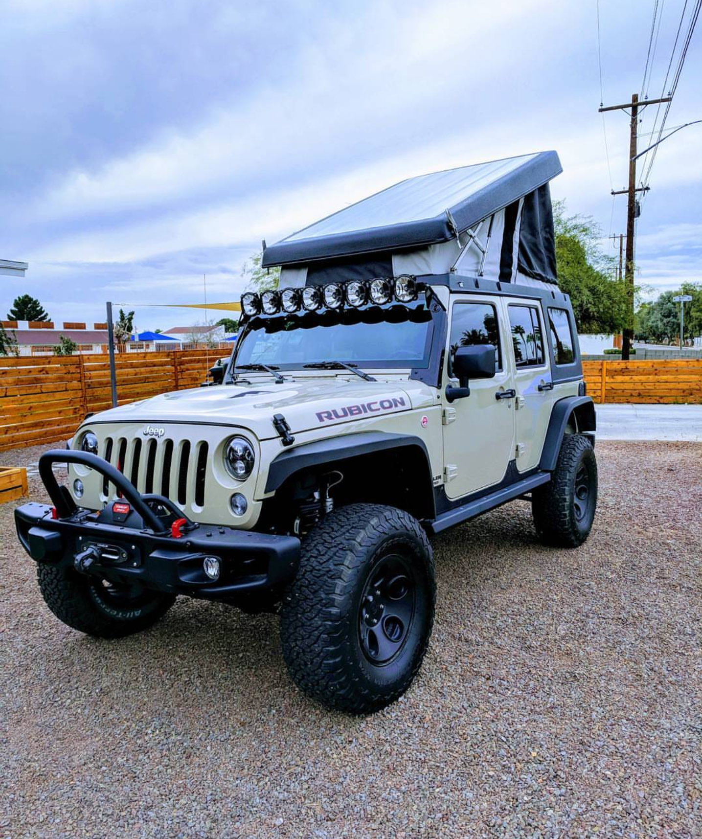 Jeep Wrangler JK Ursa Minor Roof Top Tent / Camper Top for Sale in Davis,  CA - OfferUp