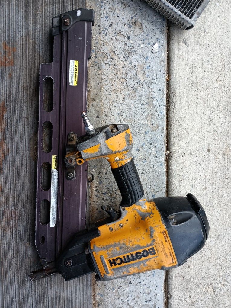 Nail Gun Works Perfect for Sale in Palmdale, CA OfferUp