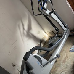 Used Elliptical Machine – Works Great