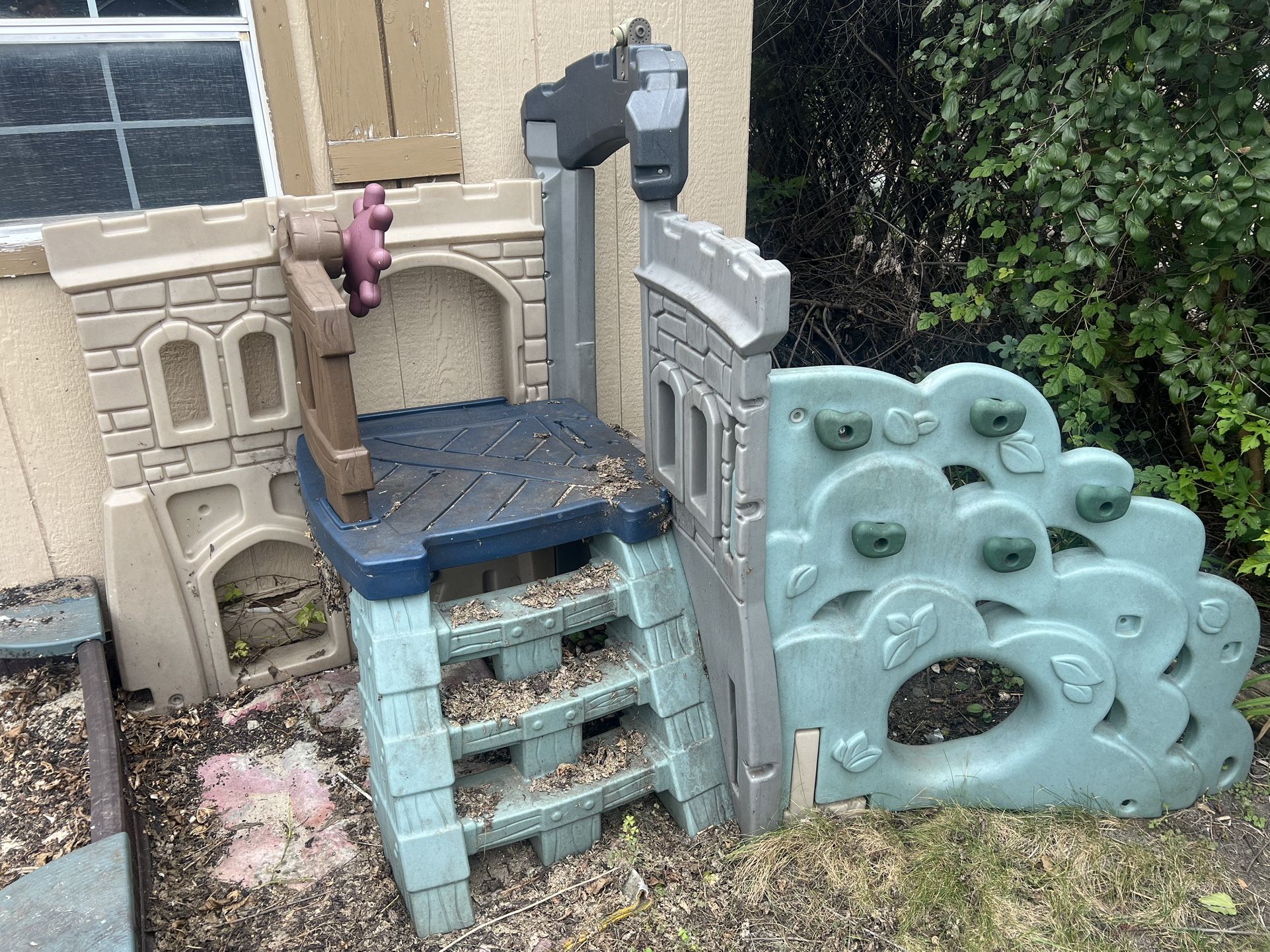 Little Tikes Rock Climber