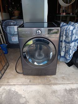 LG  Front Loader Washer n Dryer