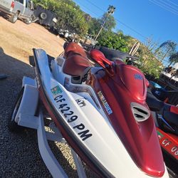 Jrtskis rojo con verde ano 2000 y rojo con blanco ano 1999