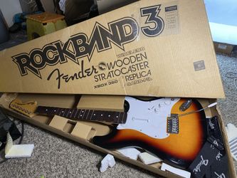 MadCatz RockBand Xbox 360 Real Wood Fender Stratocaster Guitar Replica rare CIB