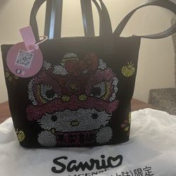 One  Kuromi Purse New 45 And One Snoopy Tote 20  