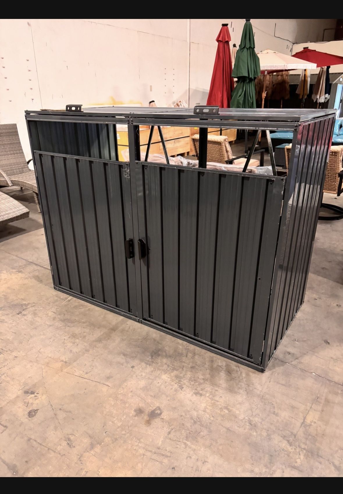 New Assemble Waterproof Outside Trash Bin Shed with Lid,, Black L