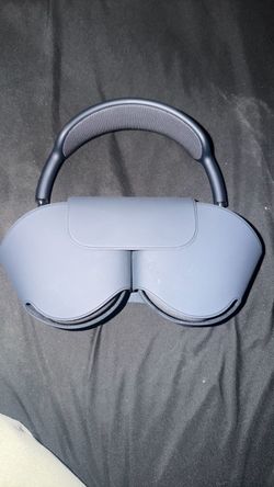 Apple AirPods Max Headphones