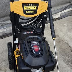 3300 Dewlt Power Washer Gasolina Y Aseite Motor Honda 