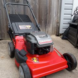 Snapper 21" Inch Self Propelled Lawnmower With Bag
