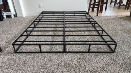 Queen Size Heavy Duty Metal Box Spring Bed Base/Bed Frame
