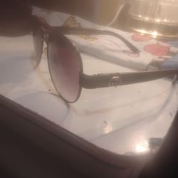 GUCCI Sun Glasses 