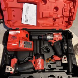 Milwaukee 3697-22 FUEL Combo kit 