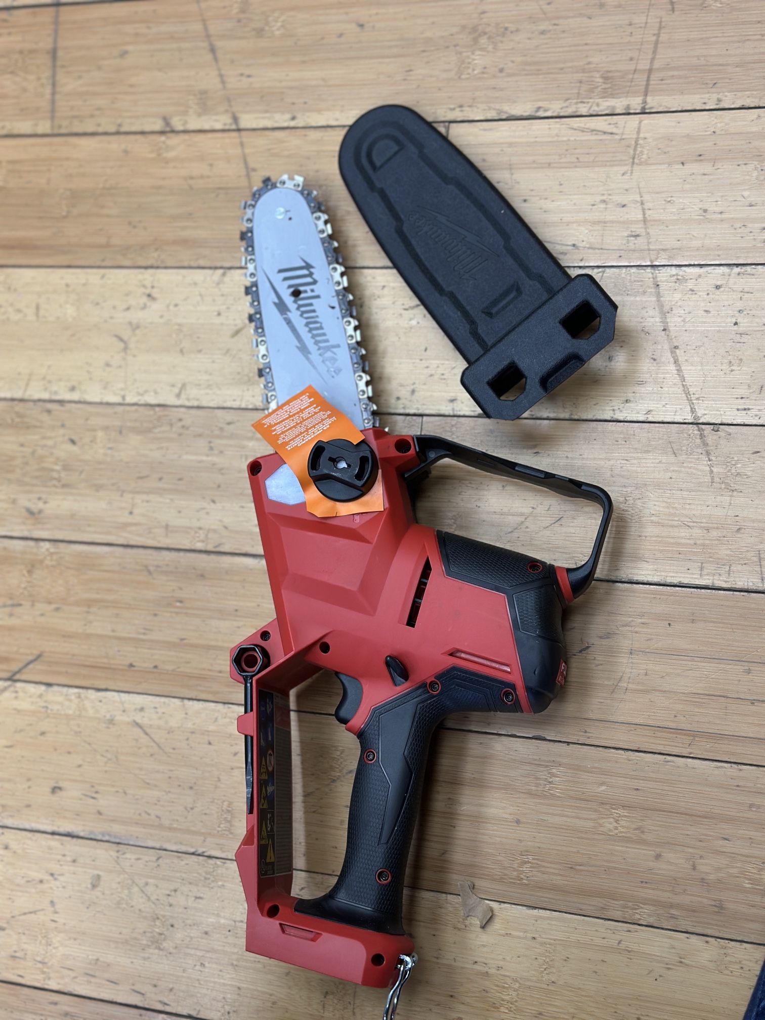 Milwaukee M18 Fuel 8” Hatchet Pruning Chain Saw 3004-20 TOOL ONLY