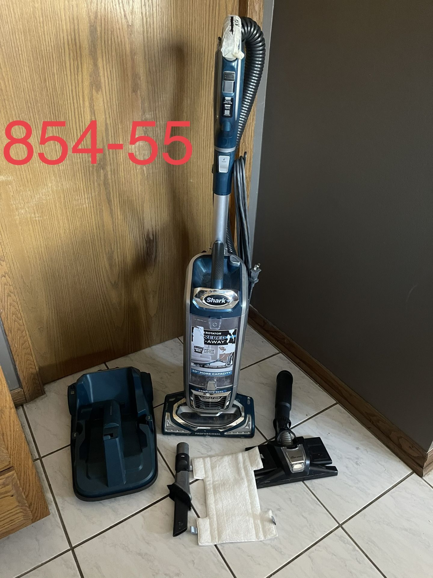 Shark Rotator Lift away Complete Professional With Complete Seal Vacuum Model UV795