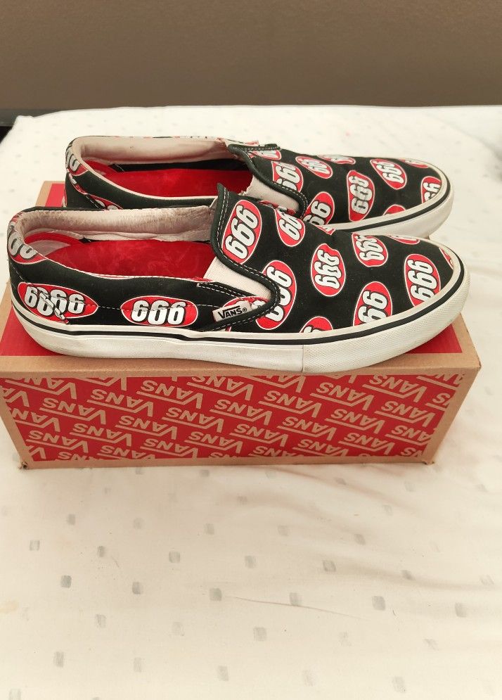 Supreme x Vans Slip-On 'Black 666'