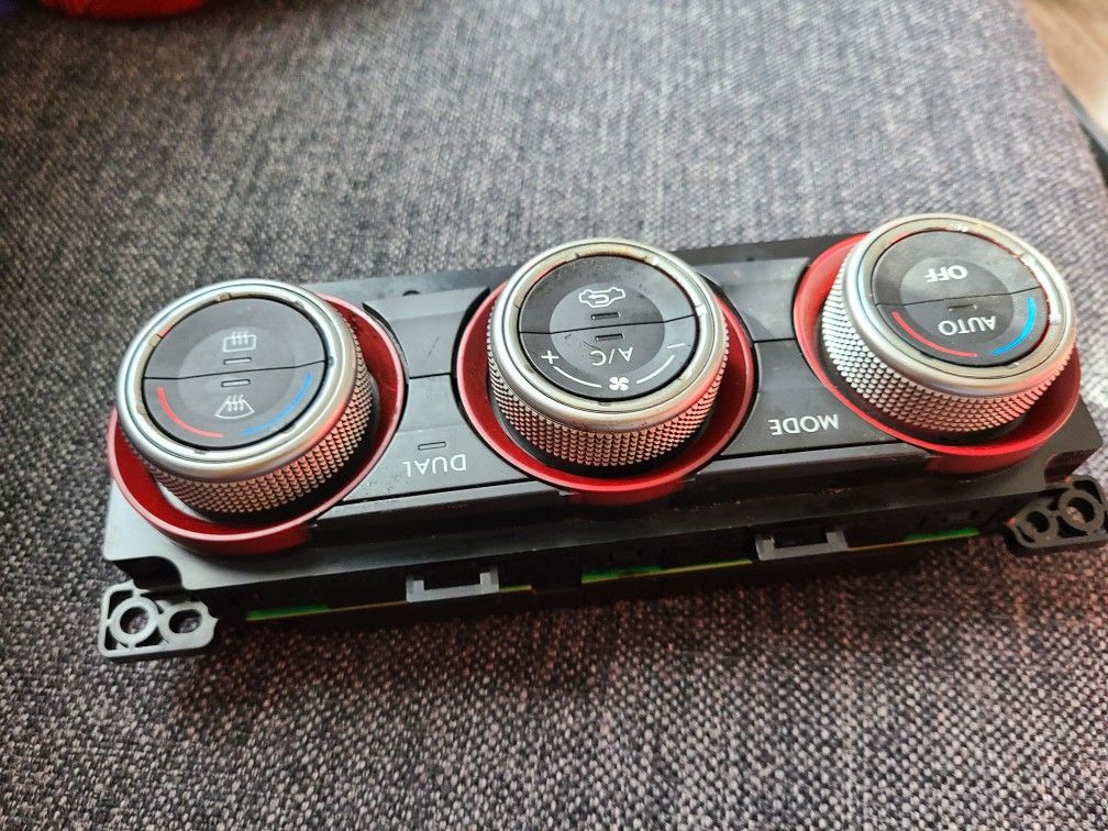2015-2019 Subaru WRX STI. Climate Control AC Heat
