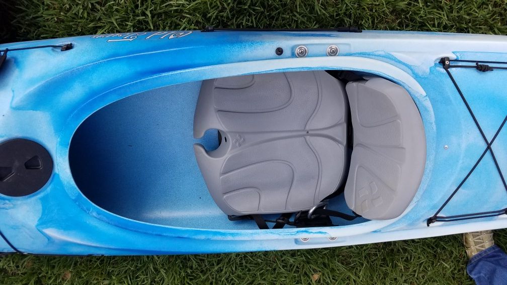 OLD TOWN CAYUGA 146 KAYAKS for Sale in Brandon, FL OfferUp