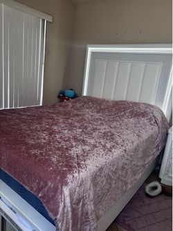 white queen bedroom set, LED headboard with storage
