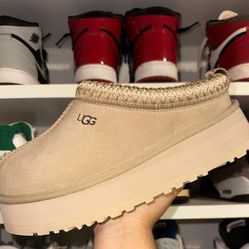 Mustard Seed Ugg Tazz 7W