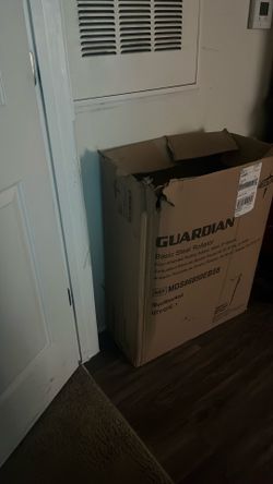 Guardian Basic Steel Rollator by Medline