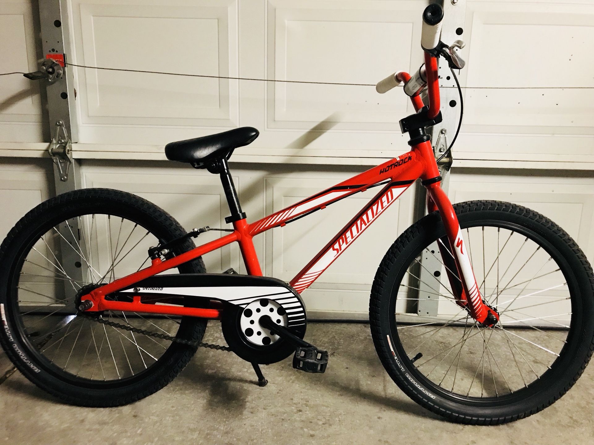 Specialized hotrock 20” kids bike.