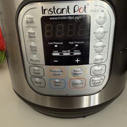Instant Pot 6Qt Pressure Cooker