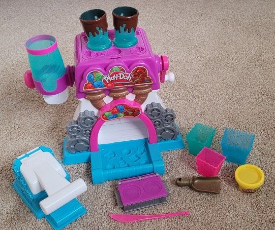 Play-Doh Kitchen Creations Candy Delight Playset