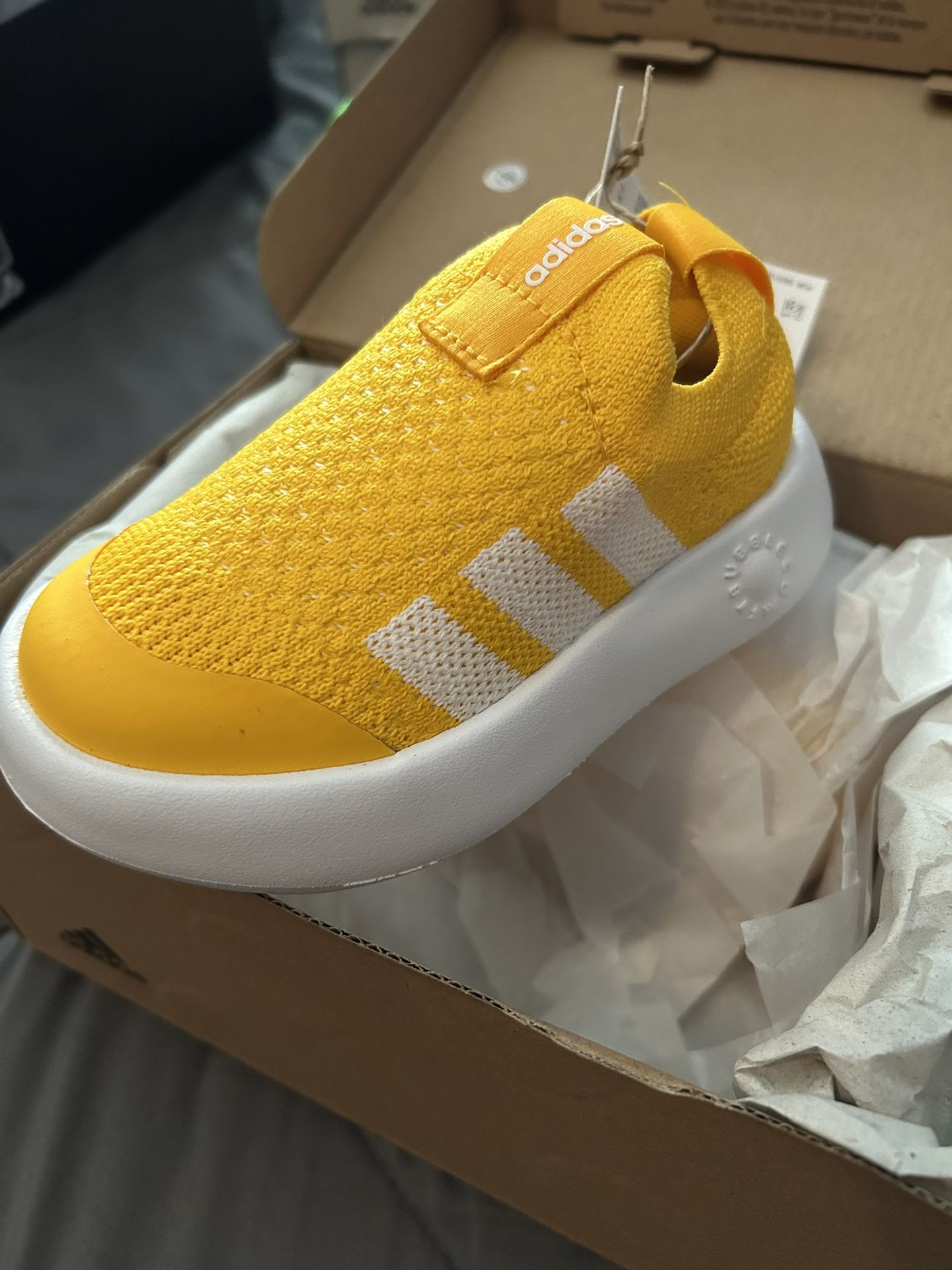 Adidas Toddler Size 7k