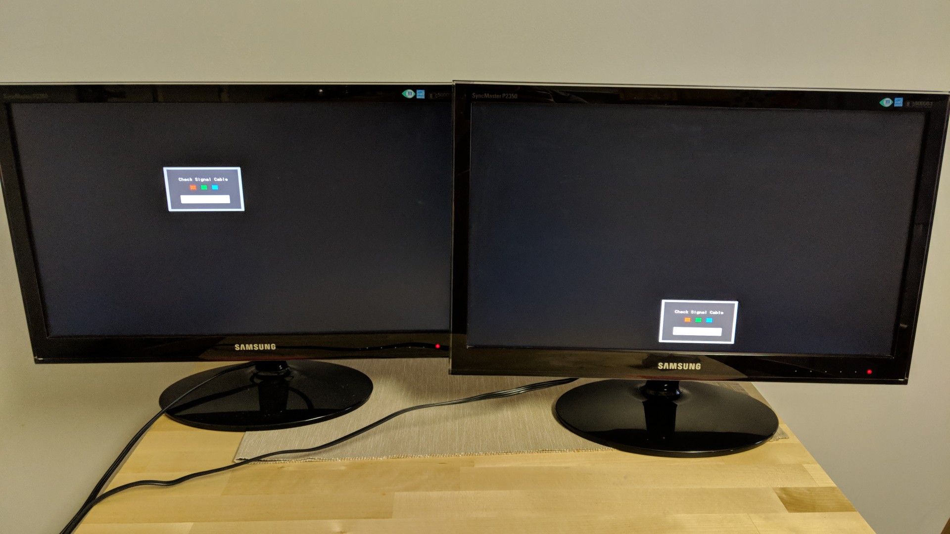 Samsung Syncmaster P2350 Pair