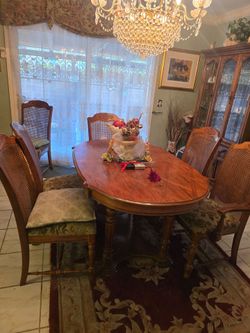 Vintage Solid Wood 8-Piece Dining Set – Table with 2 Extensions, 6 Chairs & Matching Hutch