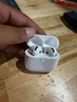 Apple AirPods with Charging Case
