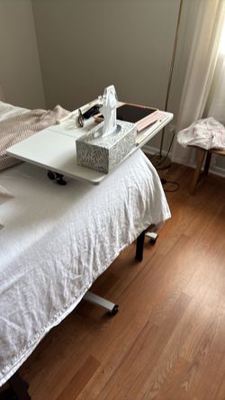 bed cart  table