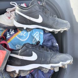 Cleats Size 5.5