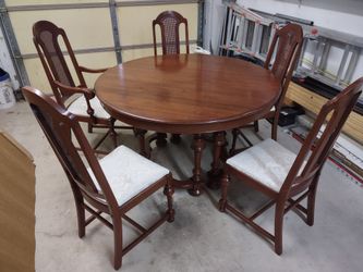 5 chairs dining table