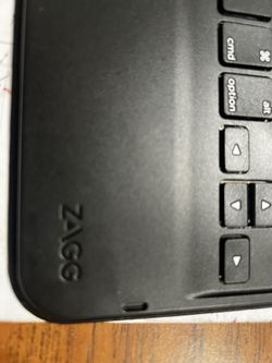 Zagg Messenger Folio-Bluetooth For iPad