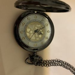 The pocket watch works well in good condition.