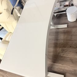 Tresanti Adjustable Height Sit/Stand Tech Desk